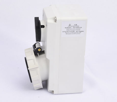 IP67 16A 3P IEC Przemysłowe gniazdo zasilania z blokadą mechaniczną