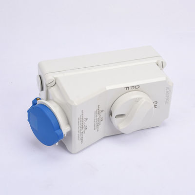 IP44 3P 16A 220V Przemysłowe gniazdo przełącznika blokady mechanicznej 6H